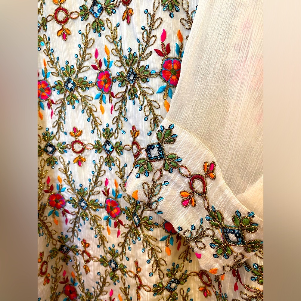 Gorgeous raw silk full embroidered Indian ethnic party dress - Picture 6 of 7
